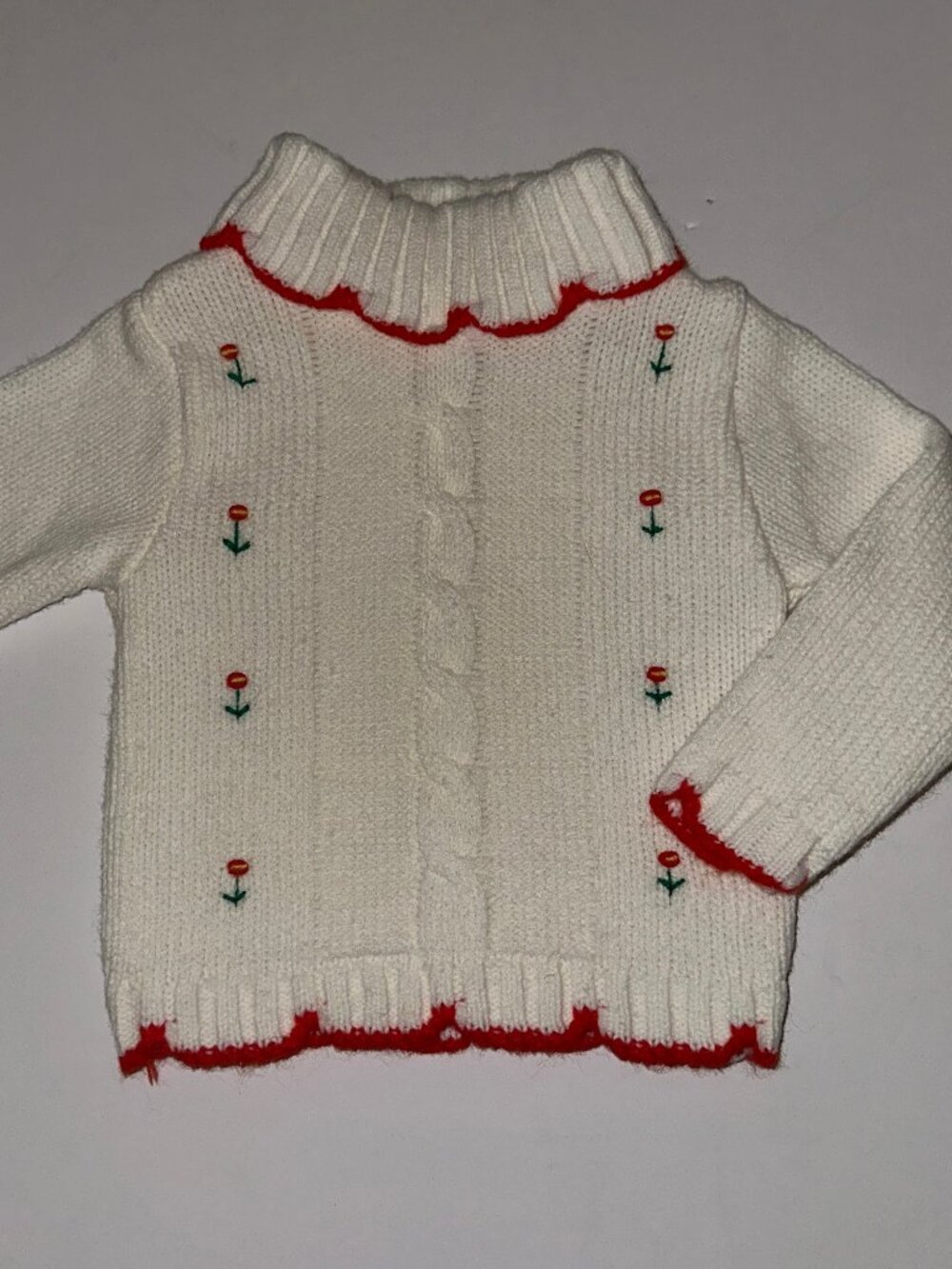 VTG HANDMADE knit BABY SWEATER white with red trim 3-6 6-9 months infant